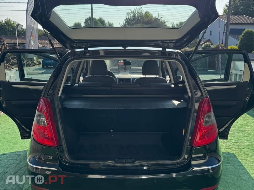 Mercedes-Benz A 160 Avantgarde BlueEfficiency