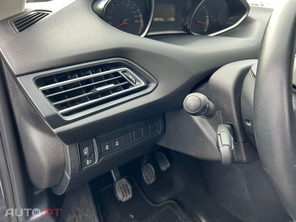 Peugeot 308 1.6 BlueHDi Active