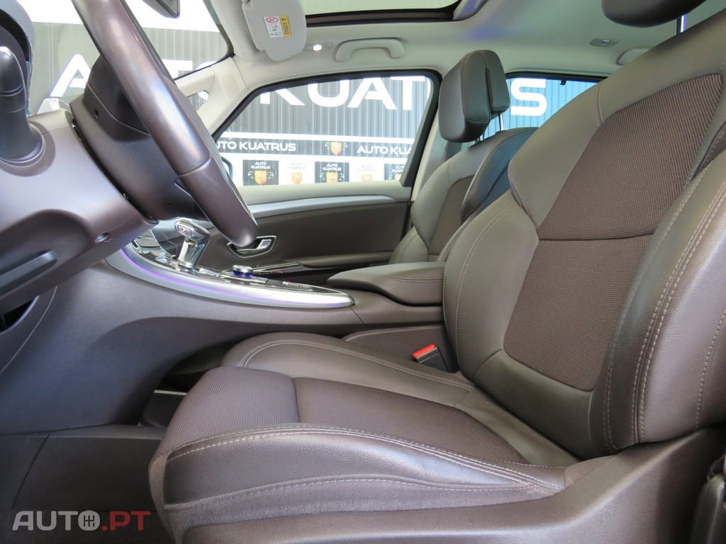Renault Espace 1.6 dCi Zen EDC