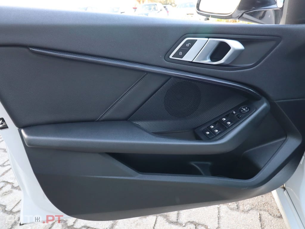 BMW 118 i Aut. Sport Line