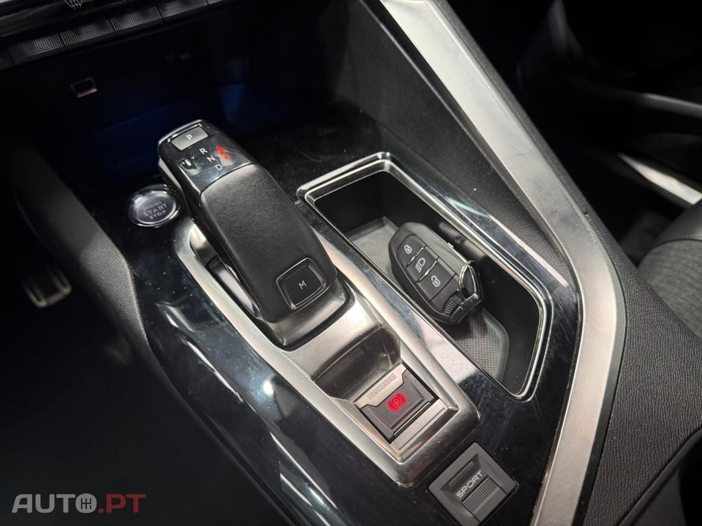 Peugeot 3008 1.5 GTLINE EAT8