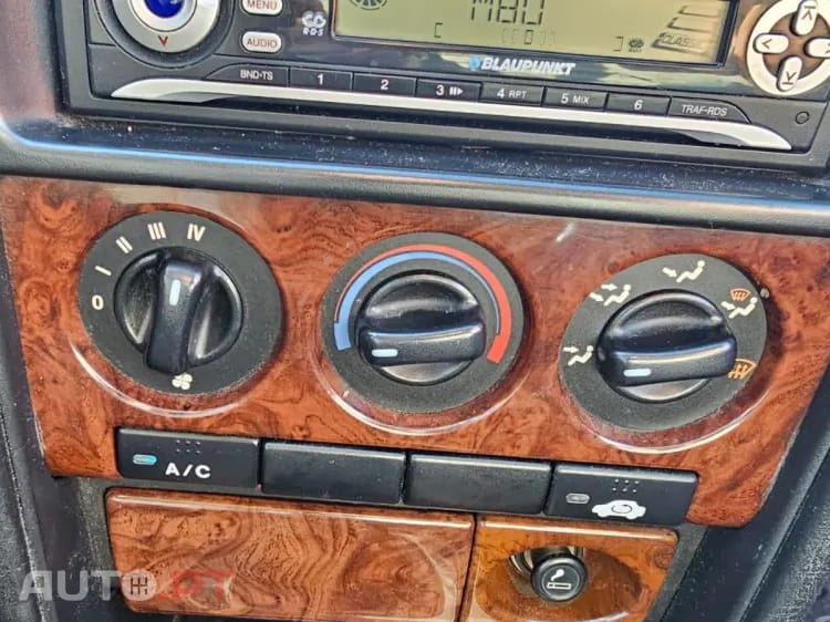 Honda Civic 1.4i Profile