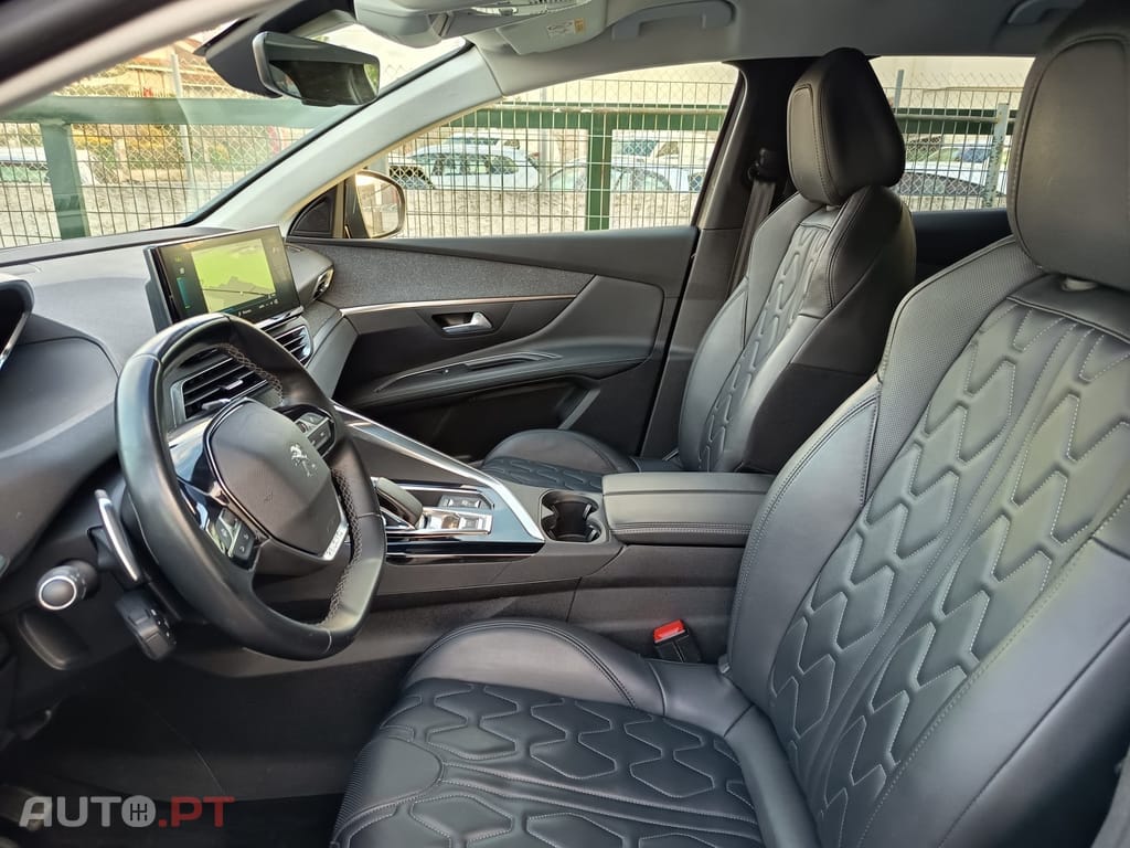 Peugeot 3008 1.6 Hybrid Allure Pack e-EAT8