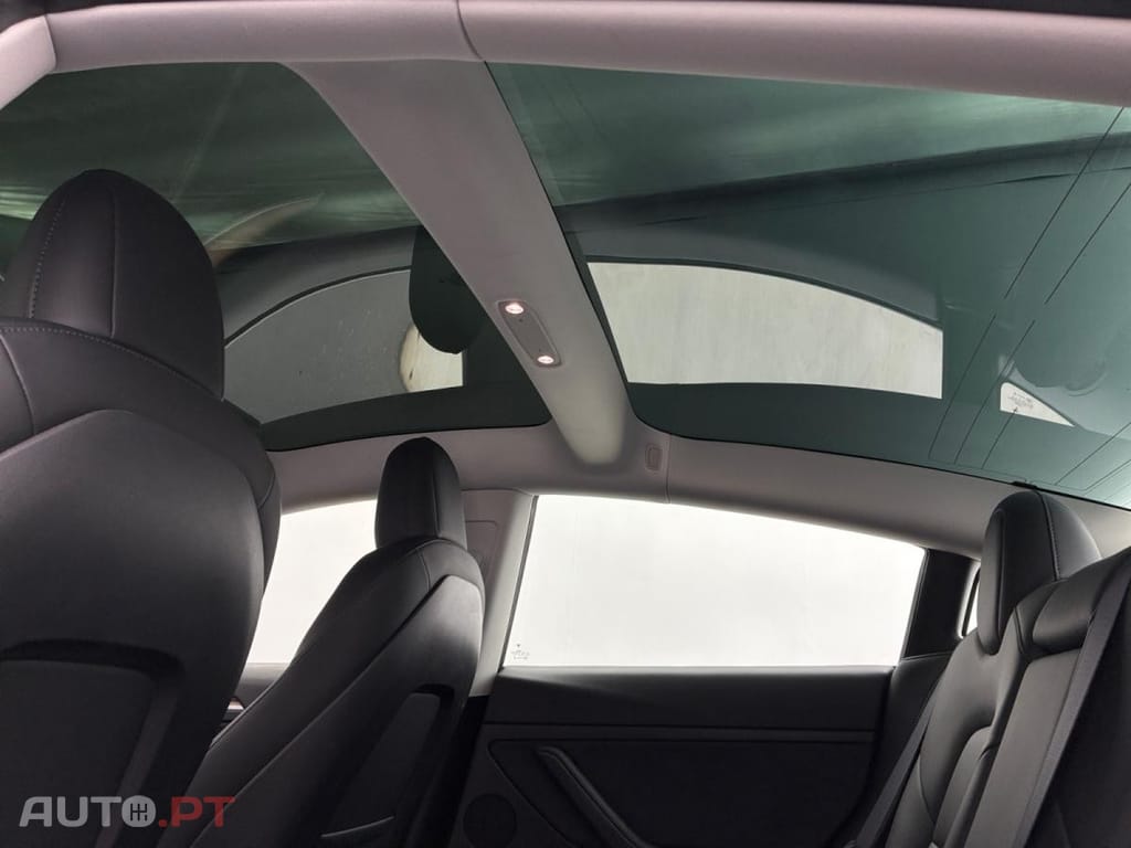 Tesla Model 3 Standard Range Plus RWD