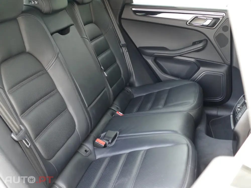 Porsche Macan S