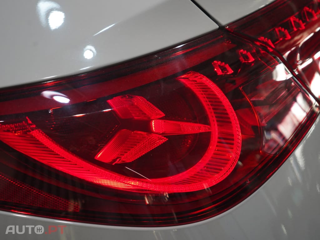 Mercedes-Benz CLA 250 com tecnologia EQ