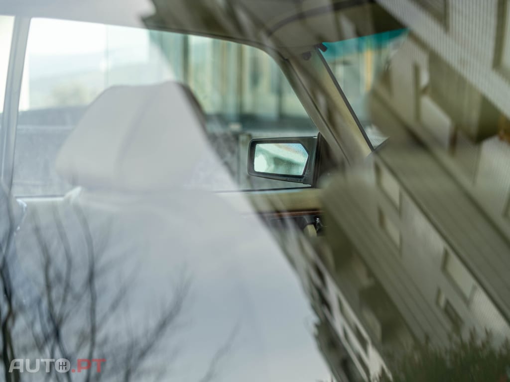 Mercedes-Benz 500 SEC W126