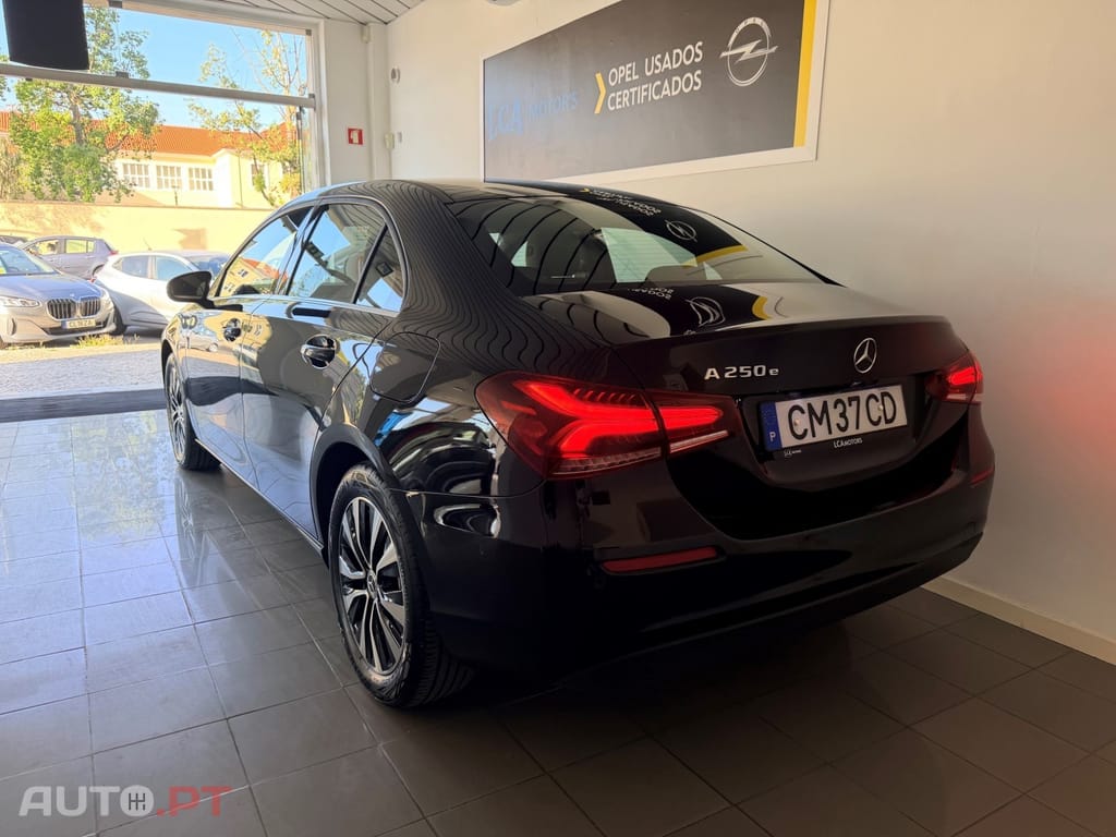 Mercedes-Benz A 250 A 250e Limusine Business Edition