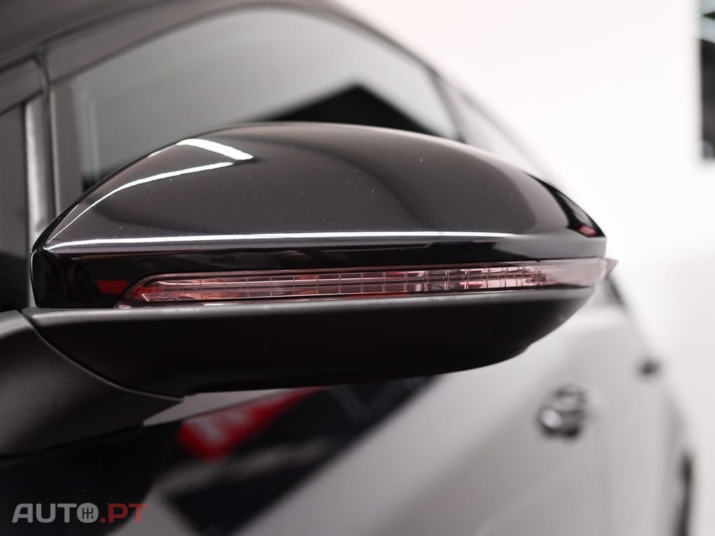 Volkswagen Golf 2.0 TSI GTI DSG