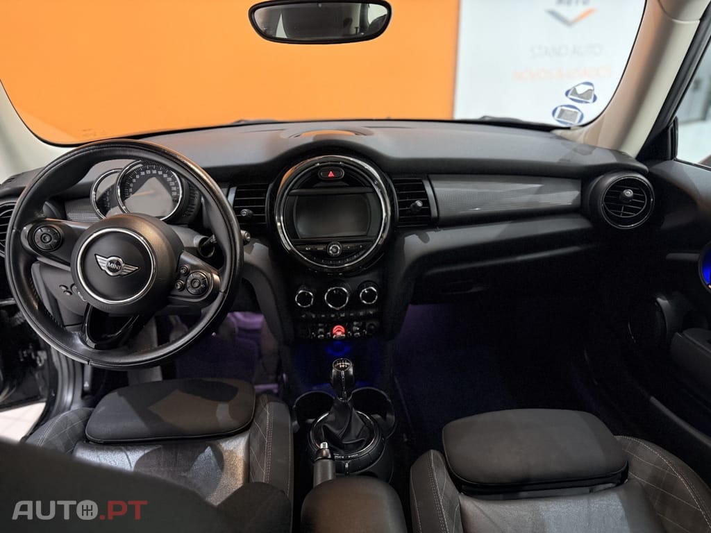 MINI Cooper Cooper D