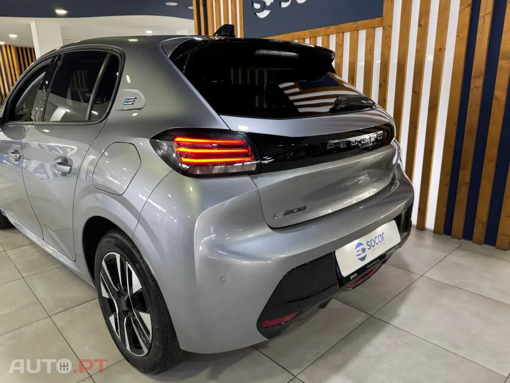 Peugeot E-208 50 kWh Allure