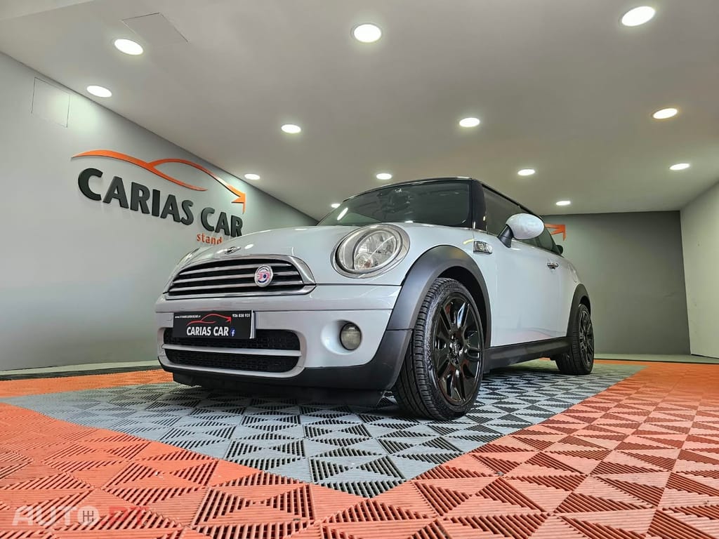 MINI Cooper D Edição Camden 50 anos