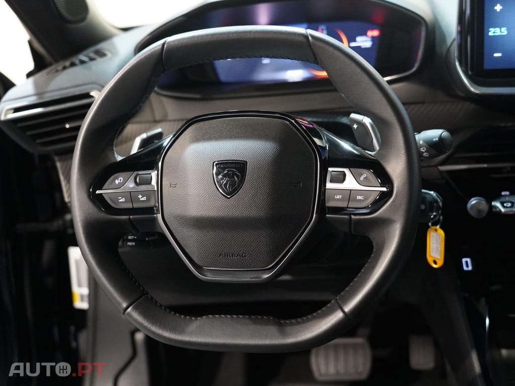 Peugeot 2008 1.2 Hybrid Allure e-DCS6