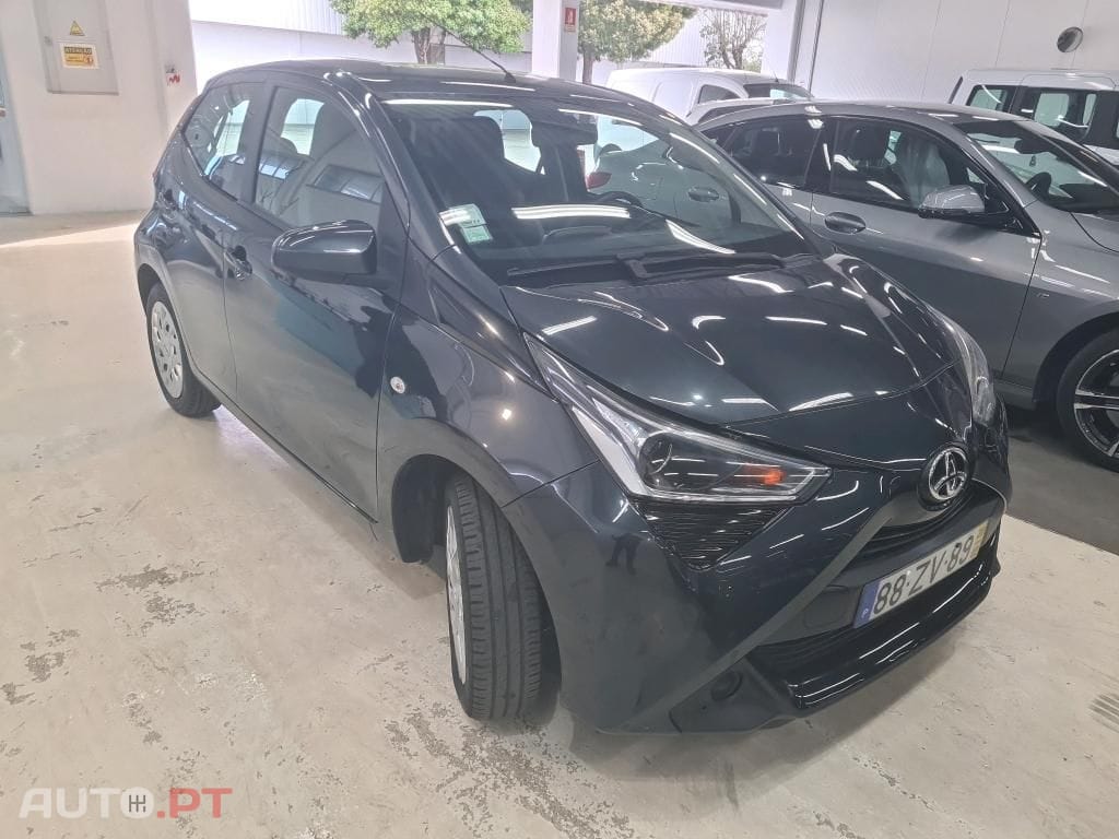 Toyota Aygo 1.0 X-Play+X-Touch