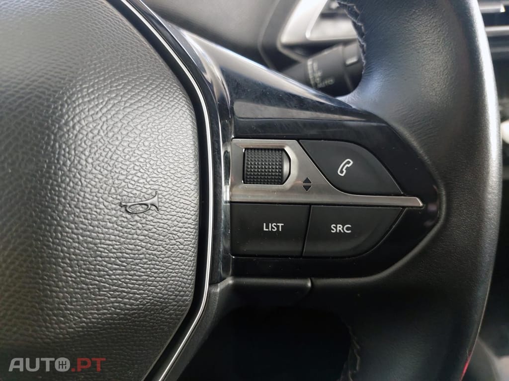 Peugeot 3008 1.5 BlueHDi Active