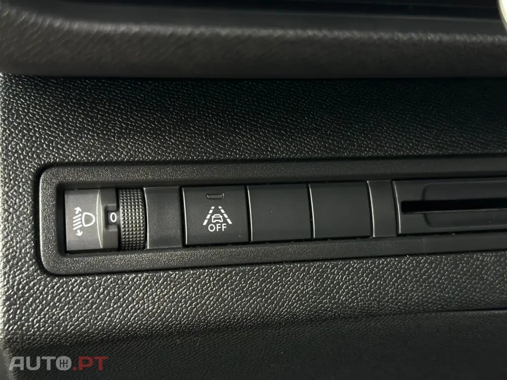 Peugeot 3008 1.5 BlueHDi Allure EAT8