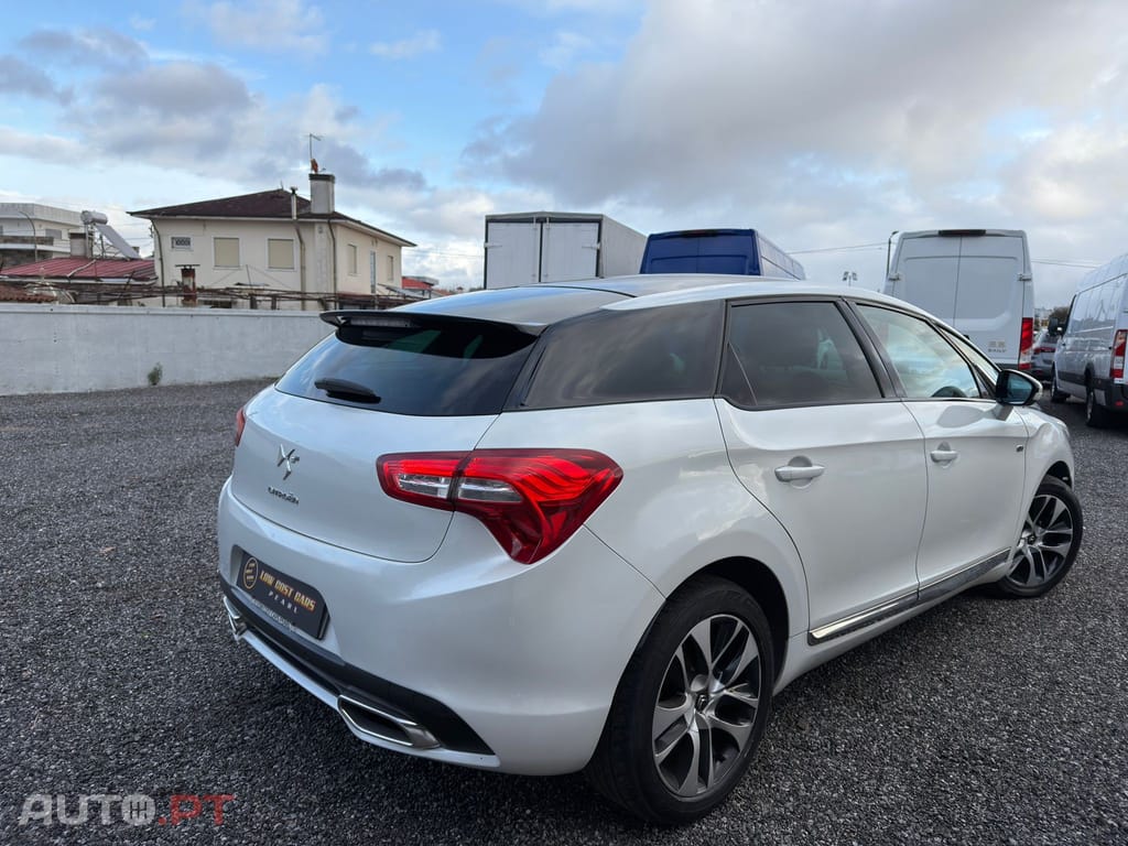 Citroen DS5 2.0 HDi Hybrid4 Sport Chic CMP6