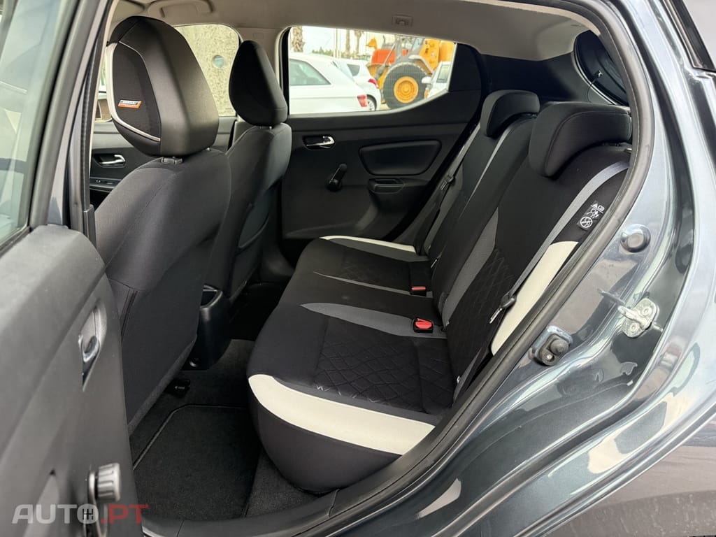 Nissan Micra 1.0 Acenta