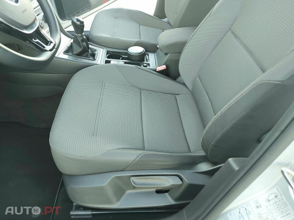 Volkswagen Golf 1.6 TDi GPS Edition