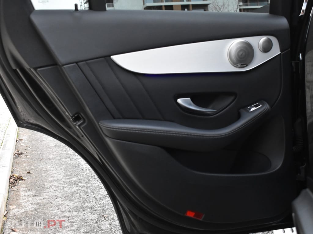 Mercedes-Benz GLC 300 e Coupe 4Matic 9G-TRONIC AMG Line