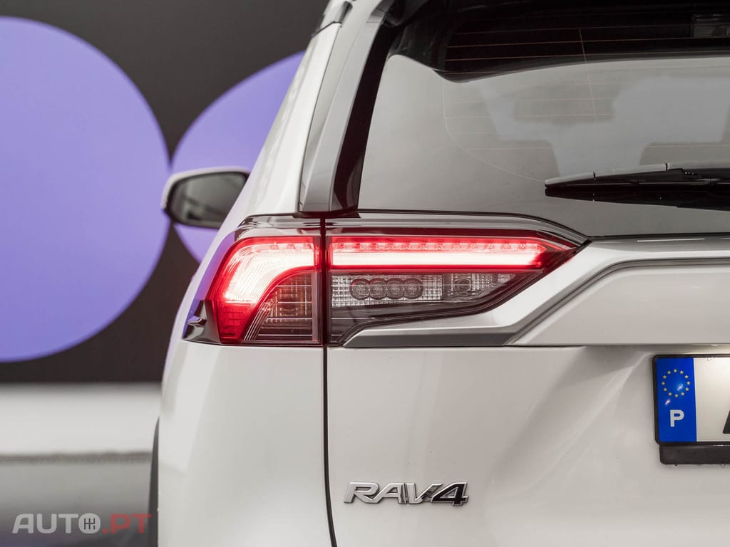Toyota RAV4 2.5 HDF Comfort