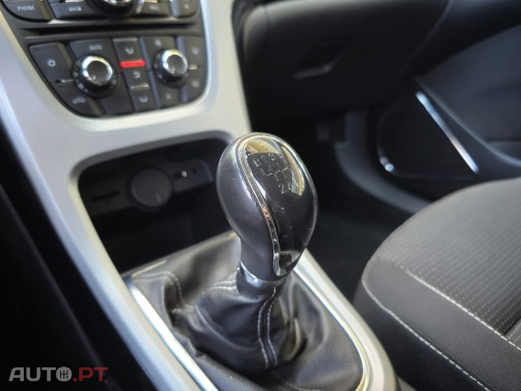 Opel Astra GTC 1.7 CDTi S/S J19