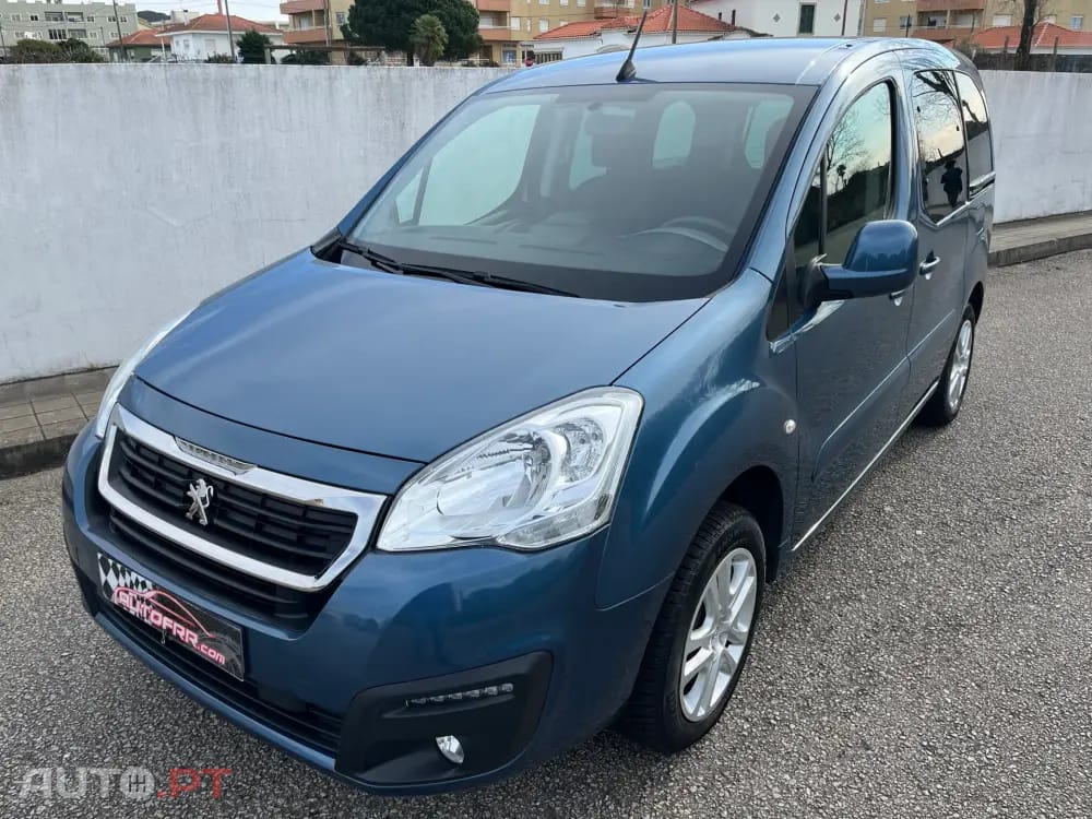 Peugeot E-Partner 50 kWh Premium Standard