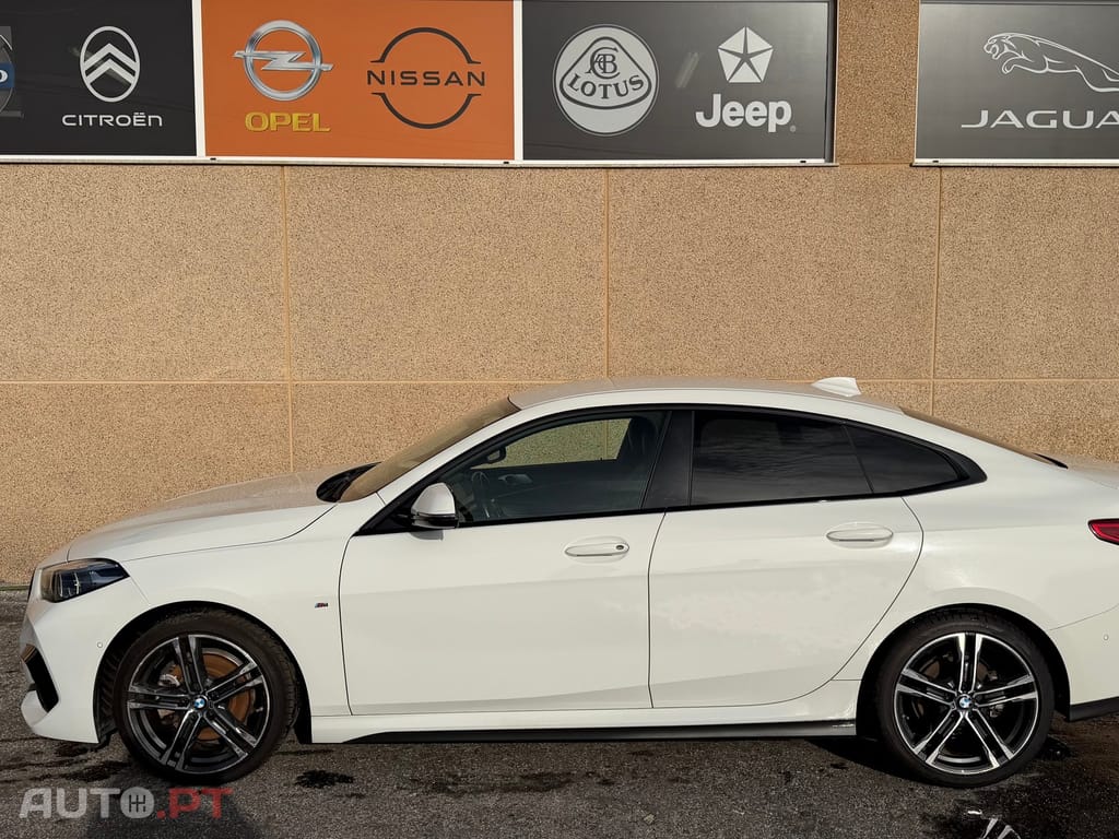 BMW 216 d Pack Desportivo M