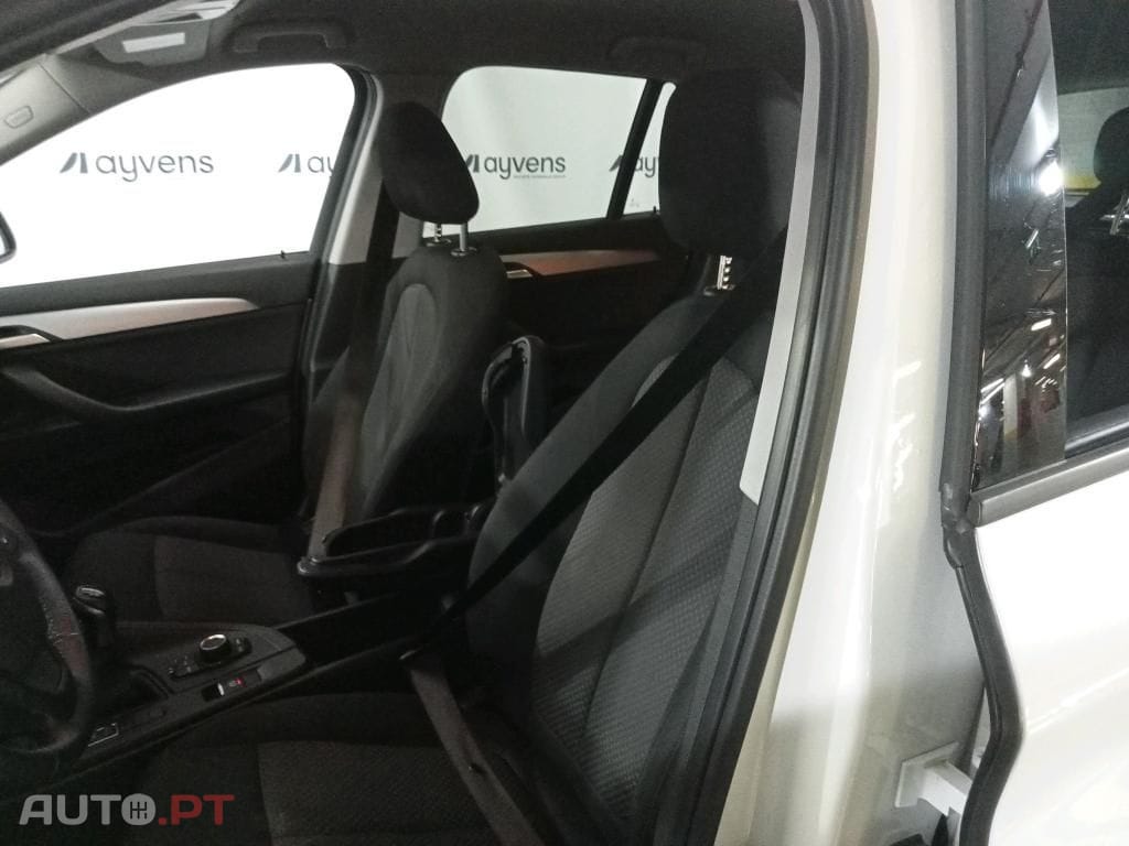 BMW X1 16 d sDrive Advantage