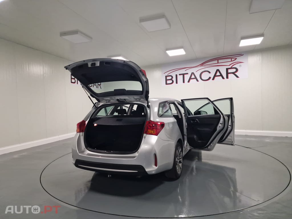 Toyota Auris Touring Sports 1.4 D-4D Active+AC