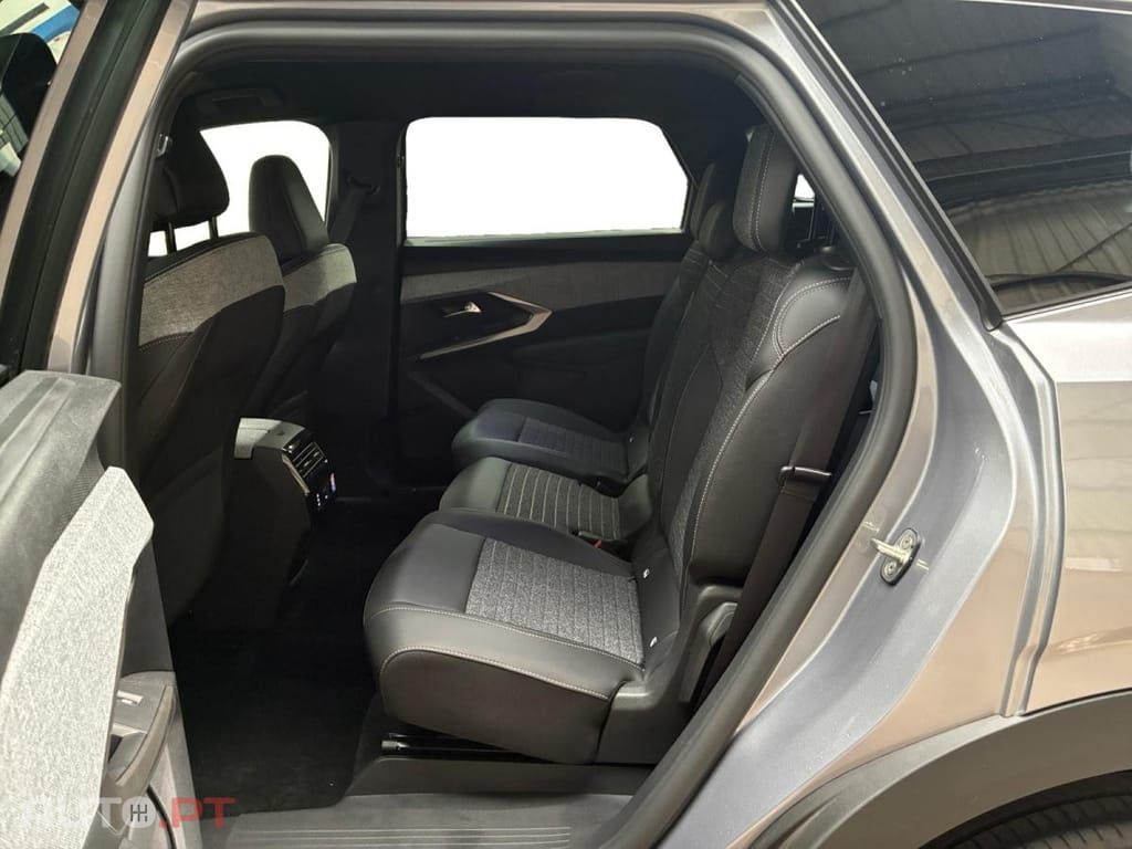 Peugeot 5008 1.2 Hybrid Allure e-DCS6