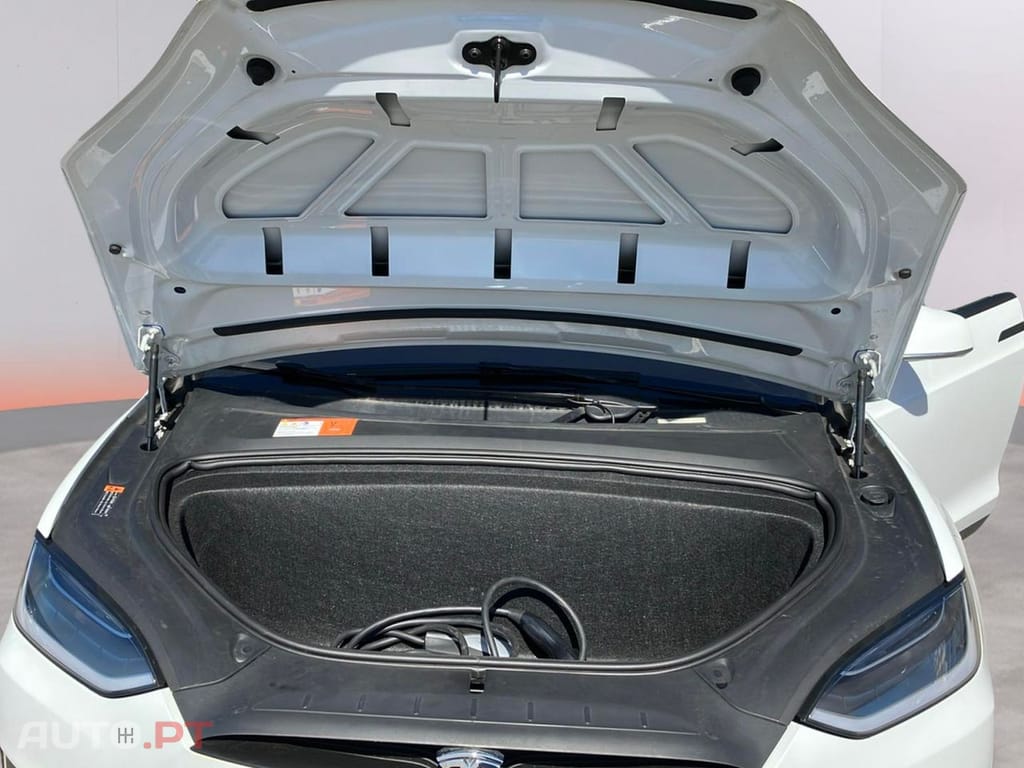 Tesla Model X P100D