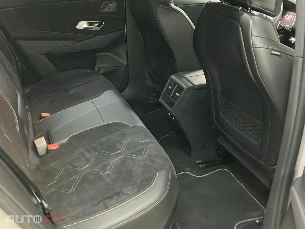 DS DS7 Crossback E-Tense Performance Line EAT8