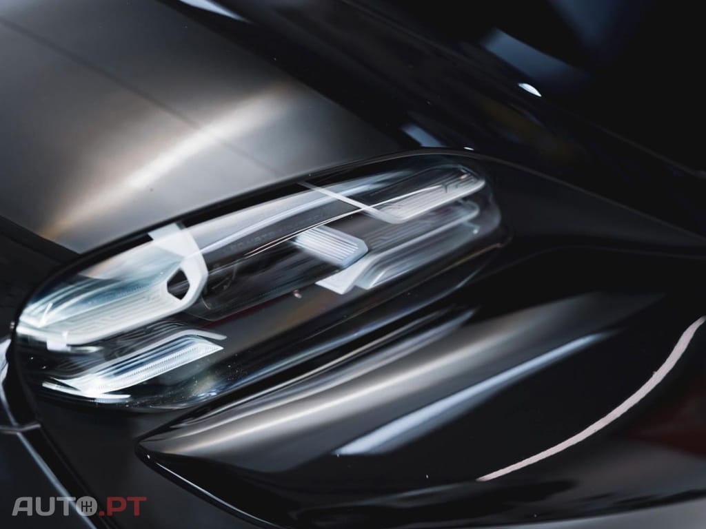 Porsche Taycan GTS 88 % I.V.A DEDUTIVEL 