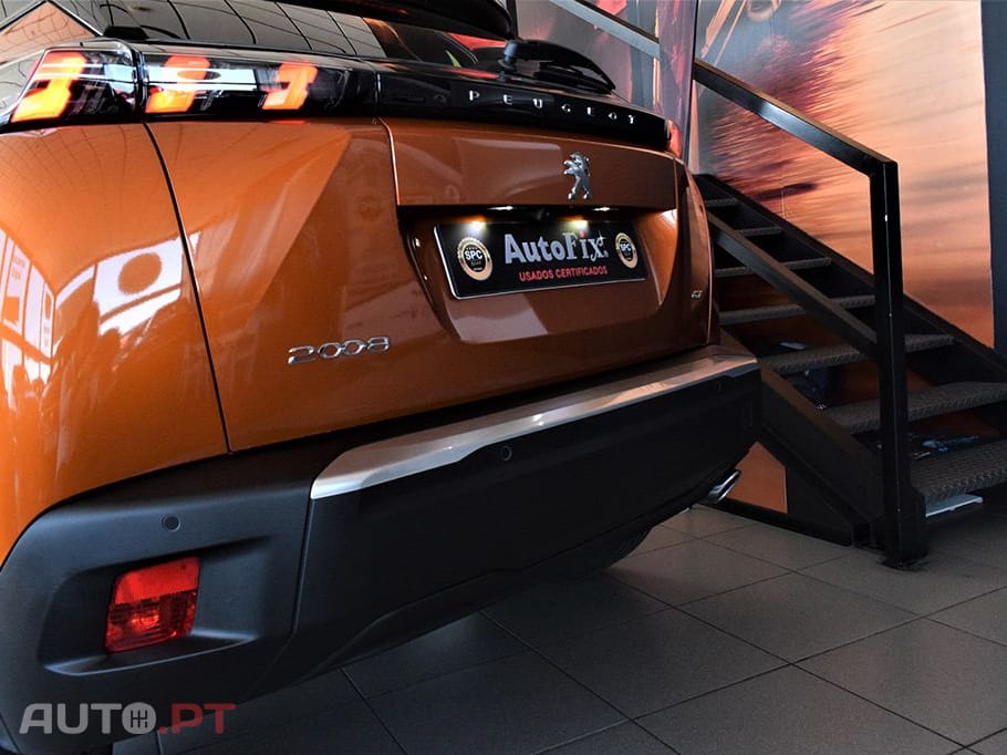 Peugeot 2008 1.5 BLUEHDI GT EAT8