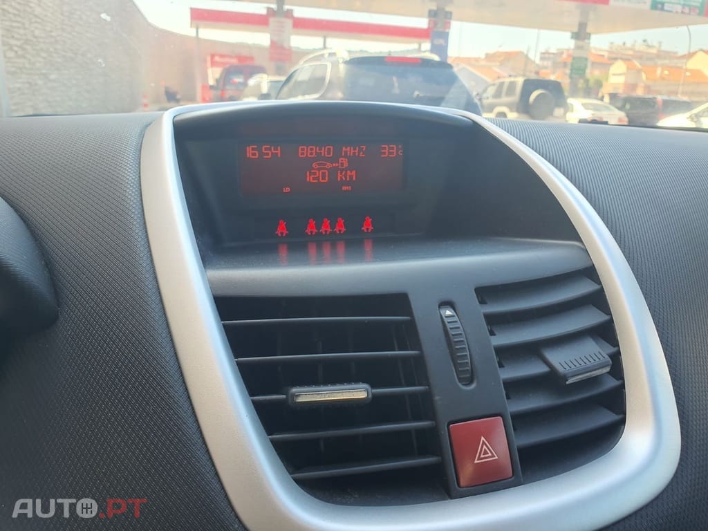 Peugeot 207 1.6 HDi 99g