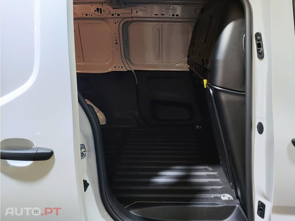 Citroen Berlingo 1.5 BlueHDi 100 S&S XL I.V.A DEDUTIVEL 