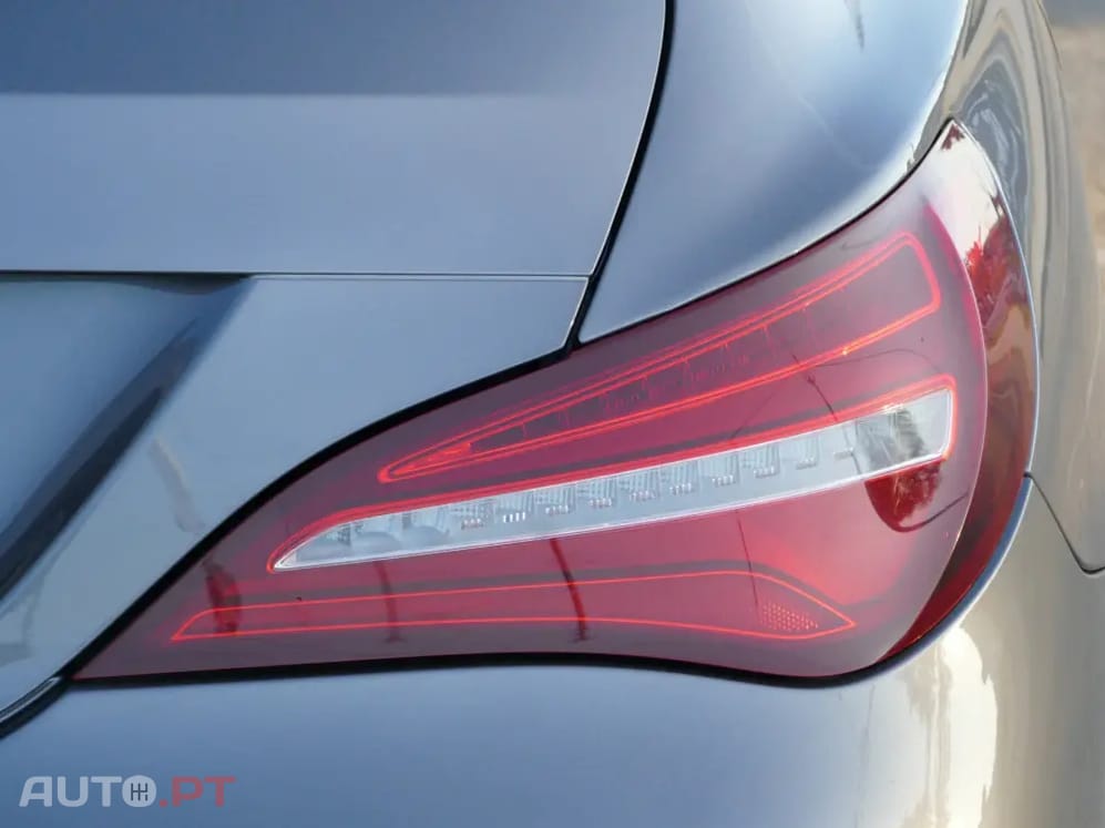 Mercedes-Benz CLA 200 d Shooting Brake AMG Line Aut.