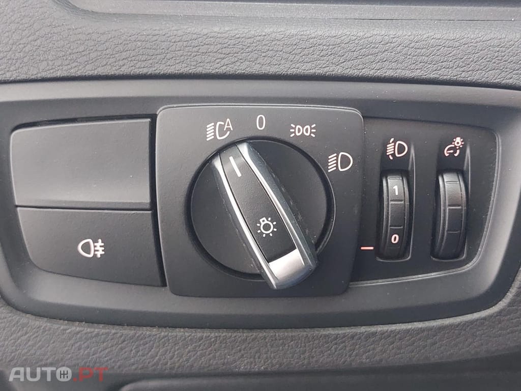 BMW X1 18 i sDrive Advantage