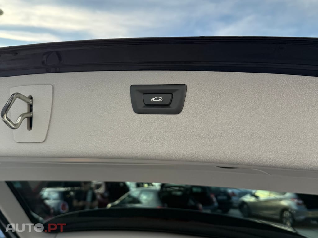 BMW 318 d Touring Line Modern