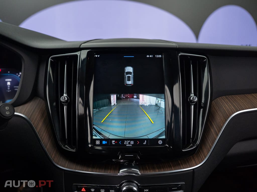 Volvo XC60 2.0 T6 PHEV Plus Dark