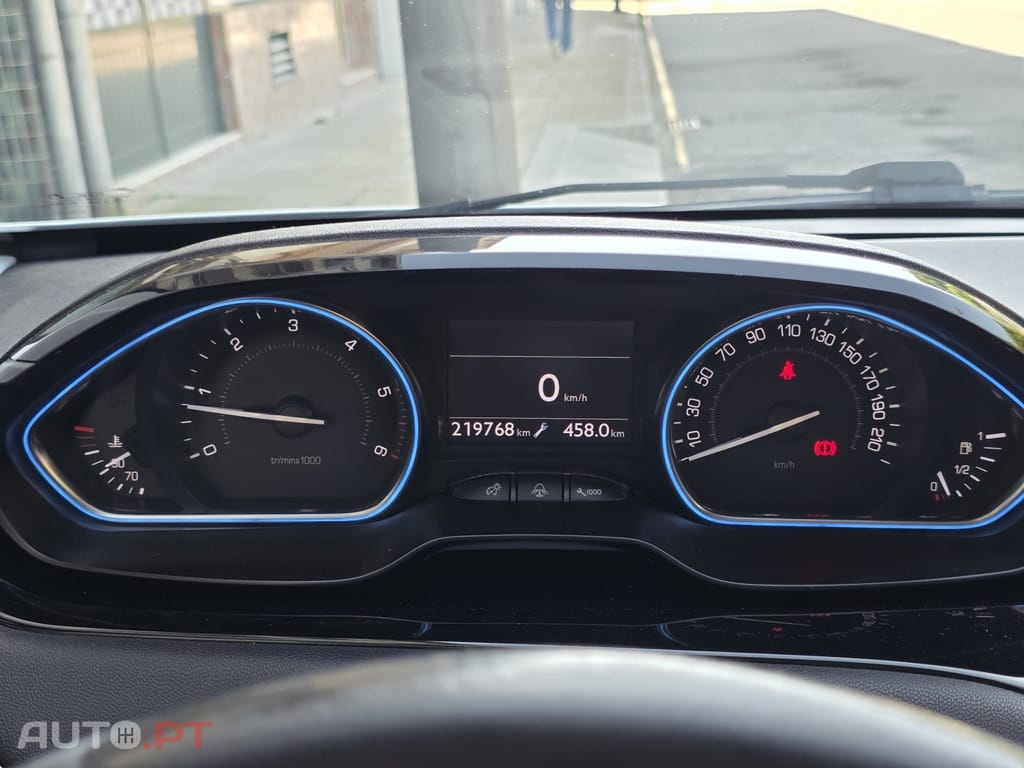 Peugeot 208 1.6 e-HDi Ice Velvet