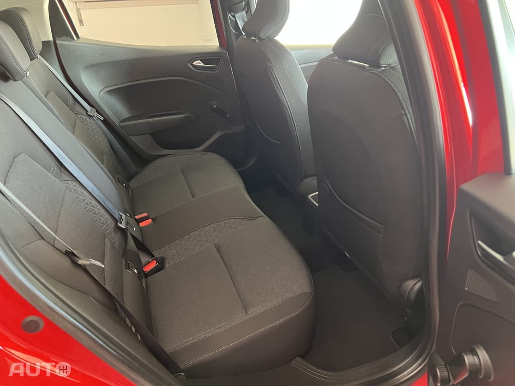 Renault Clio 1.0 TCe Intens CVT — fotografia 11