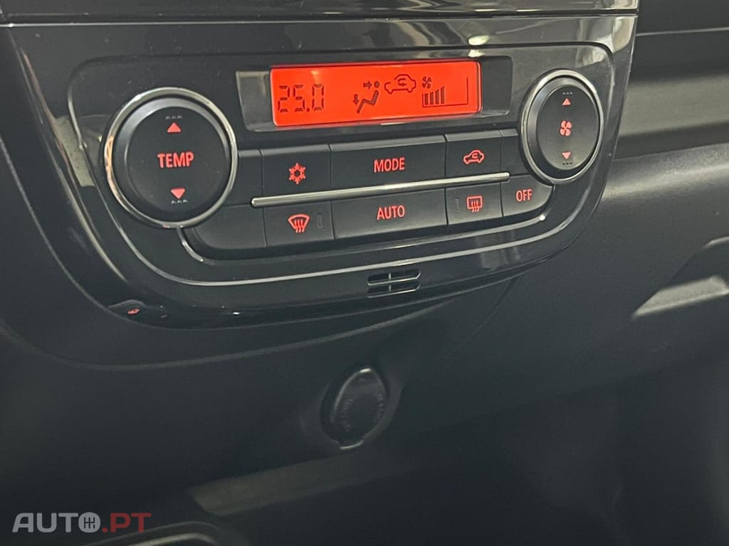 Mitsubishi Space Star 1.2 Connect Edition INTENSE