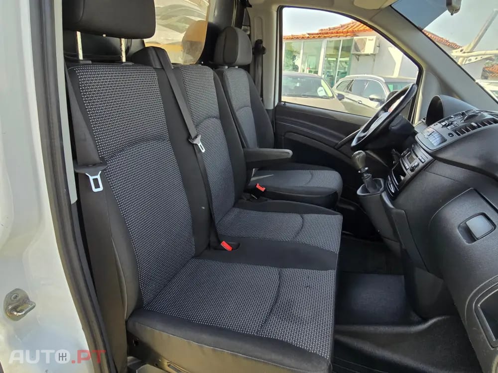 Mercedes-Benz Vito Longa