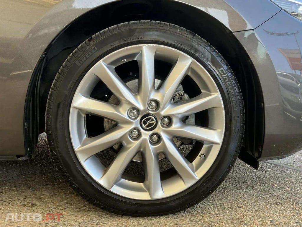 Mazda 3 1.5 Sky-D Excellence Navi