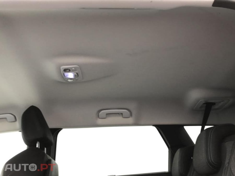 Peugeot 5008 1.2 PureTech Active Pack EAT8