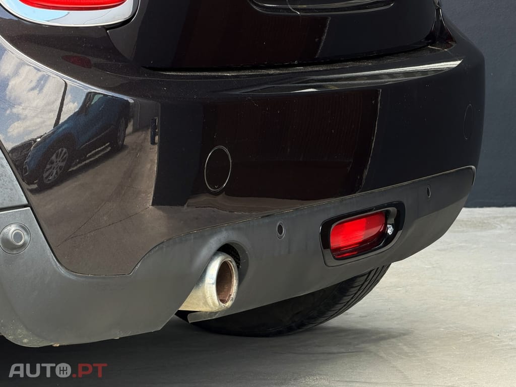 MINI Cooper Cooper D