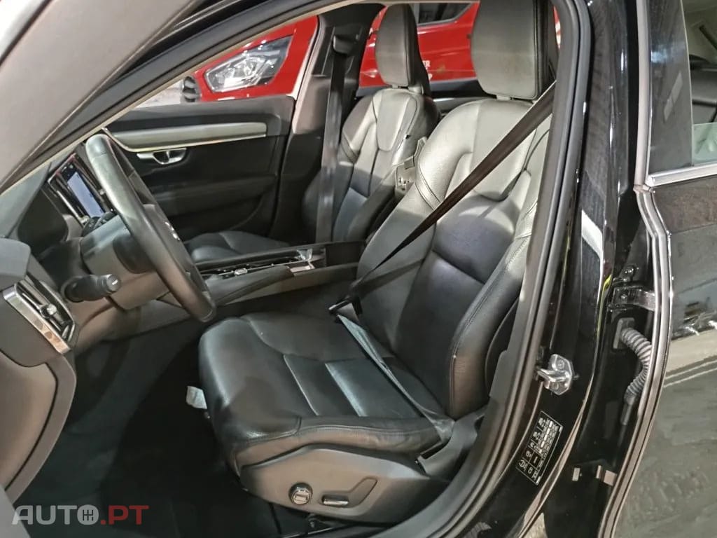 Volvo V90 2.0 D4 Momentum Plus Geartronic