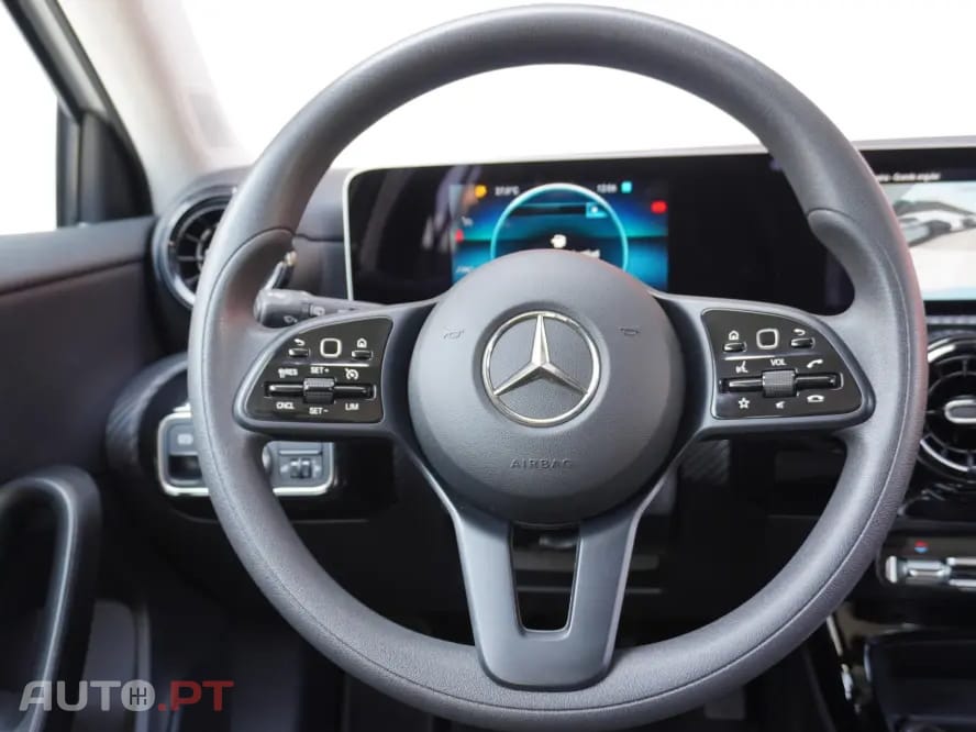 Mercedes-Benz A 180 d Business Solutions